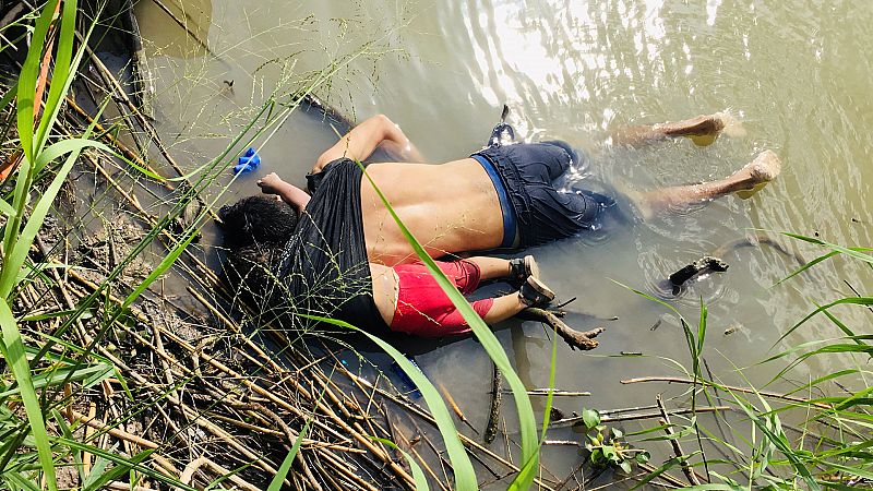 Valeria y su padre muertos en el río Bravo, la nueva imagen de la tragedia de la inmigración
