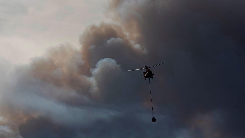El fuego de Tarragona sigue sin control y afecta ya a 6.500 hectáreas