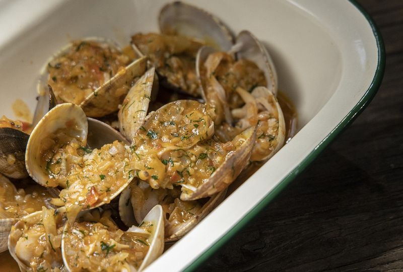 Receta de "almejas a la marinera" de Dani Garc�a