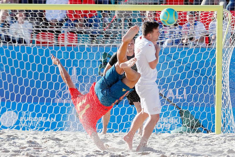 La seleccin espaola de ftbol playa logra una plata agridulce tras caer goleada ante Portugal
