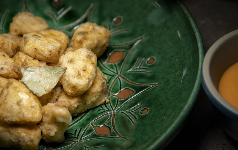 Receta de "caz�n en adobo" de Dani Garc�a