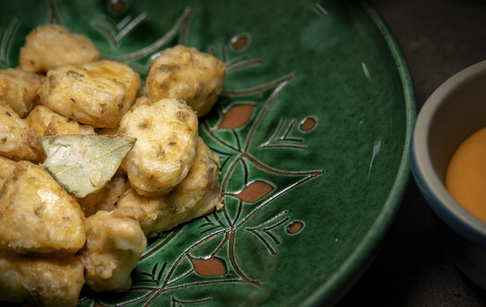 "Cazón en adobo" de Dani García | Ver