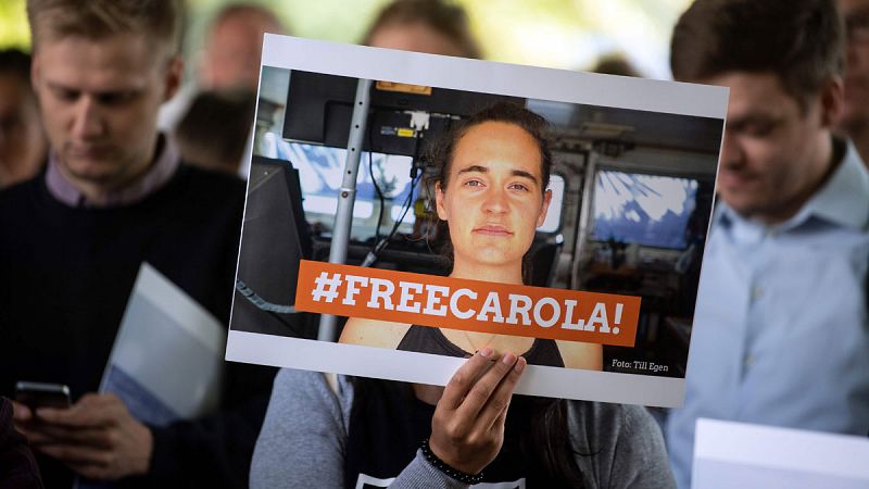 Italia deja en libertad a la capitana del Sea Watch que desembarcó en Lampedusa con 40 inmigrantes