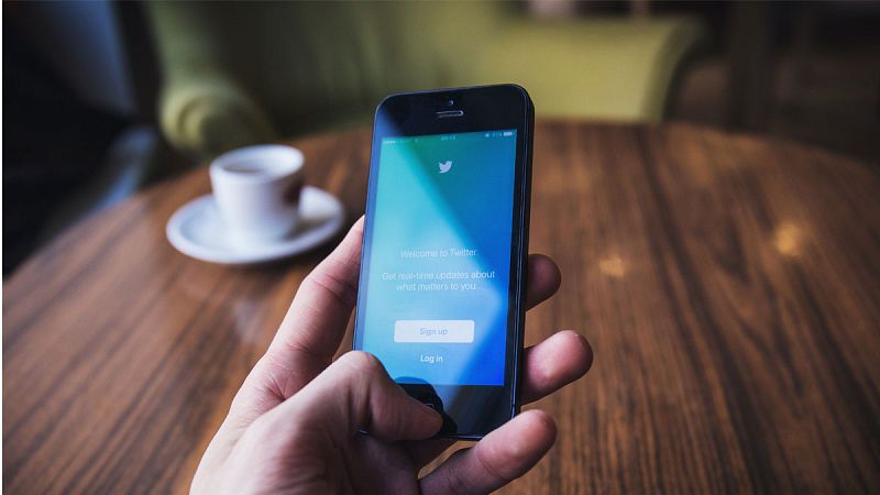 #TwitterNosEcha: Un centenar de tuiteros denuncia bloqueos y cierre de cuentas en esa red social