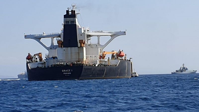 España pide información al Reino Unido sobre el buque petrolero retenido en Gibraltar y no descarta una queja