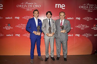 Andrés Roca Rey y la ganadería Fuente Ymbro, premio Oreja de Oro y Hierro de Oro 2018