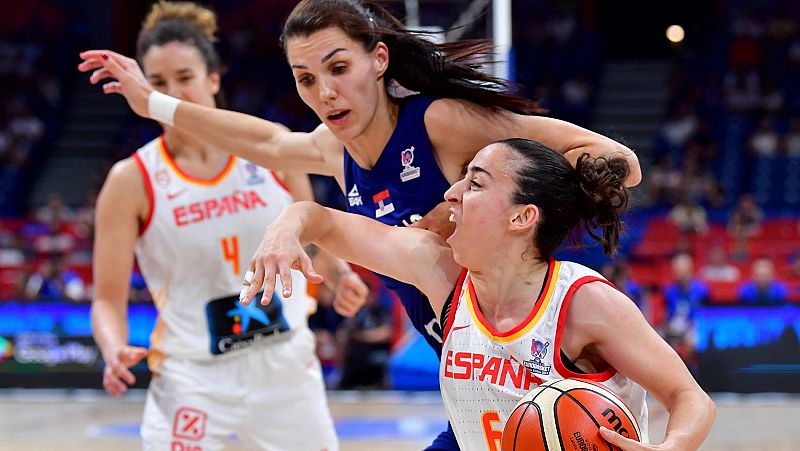 España contiene la reacción de la anfitriona Serbia y se medirá a Francia en la final