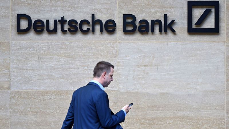 Deutsche Bank recortará 18.000 empleos en una reestructuración que reducirá al mínimo la banca de inversión