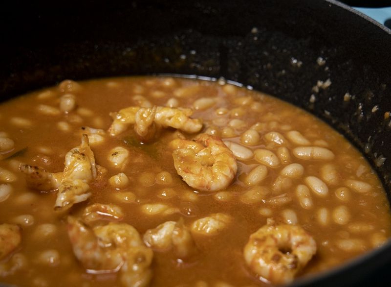 Receta de "alubias con langostinos" de Dani Garca