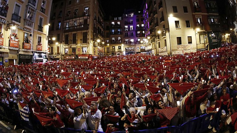 Pamplona entona el 'Pobre de Mí' y espera ya a los Sanfermines de 2020