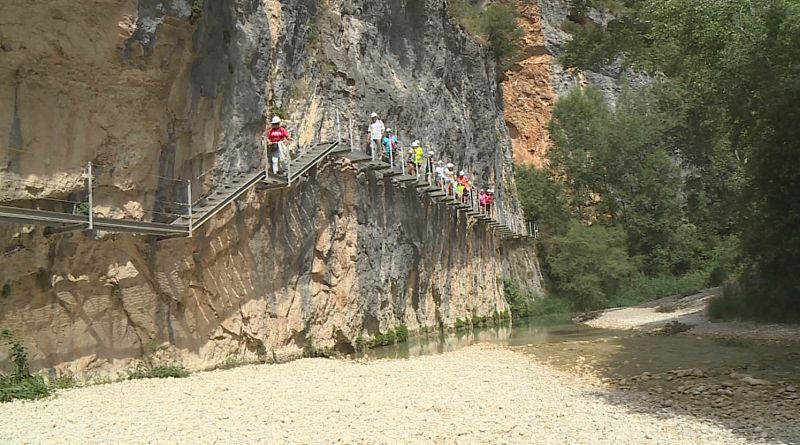 'Comando al sol' recorre el Alto Aragón y cruza a Portugal en busca de destinos diferentes