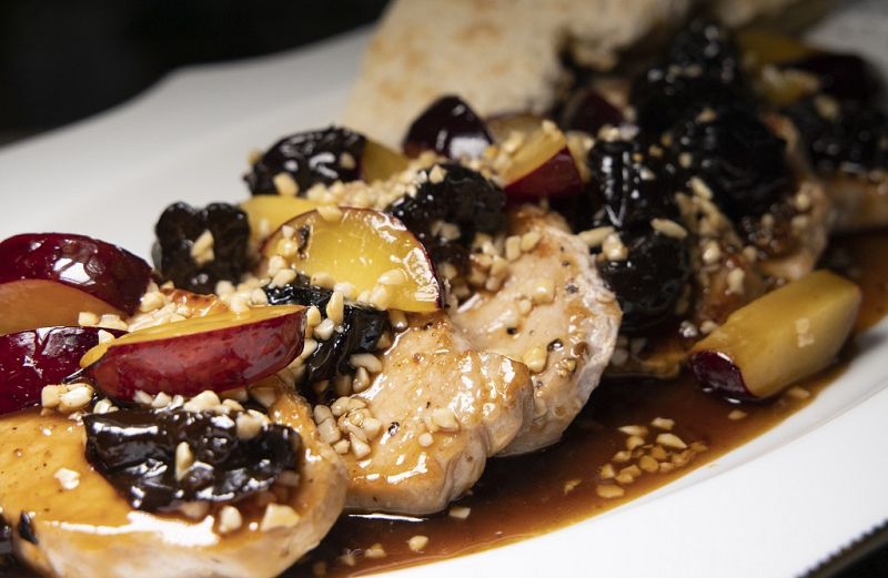 Receta de "lomo de cerdo con ciruelas" de Dani Garc�a