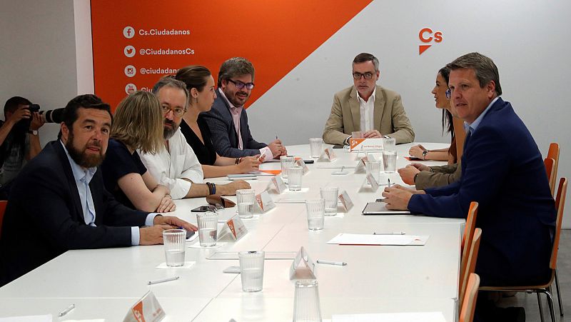 Ciudadanos descarta cesar a los críticos de su Ejecutiva pero prevé ampliarla con más afines a Rivera