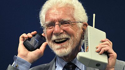 1973-2016: De la primera llamada móvil, al 3G y las aplicaciones