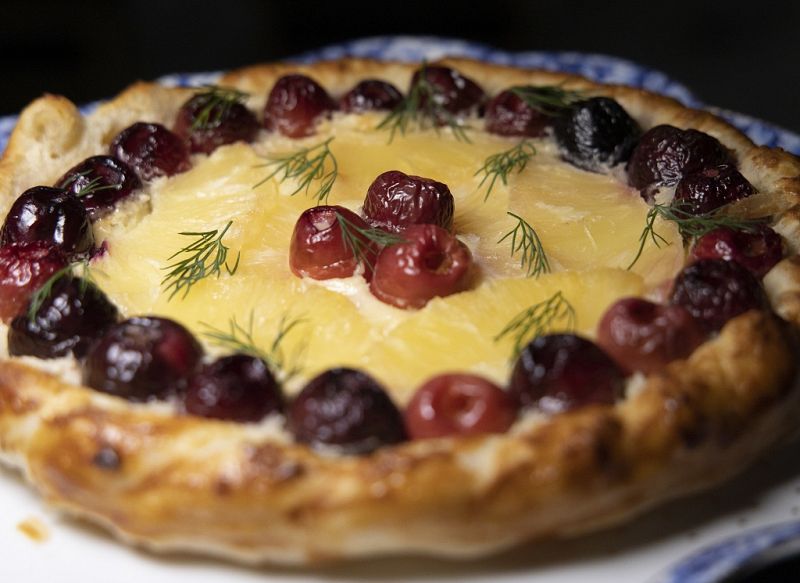 Receta de "hojaldres de piña y coco" de Dani García