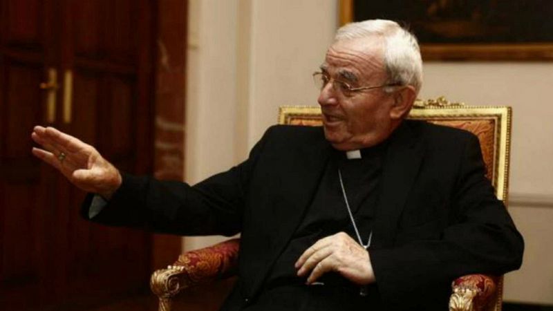 El Vaticano se desmarca del exnuncio que dijo que el Gobierno "resucitaba" a Franco