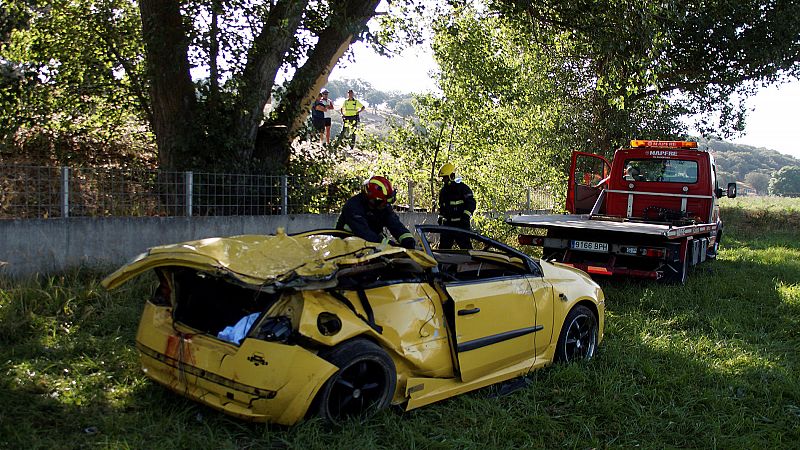 Mueren cuatro jvenes y otros dos resultan heridos graves en un accidente de trfico en Salamanca