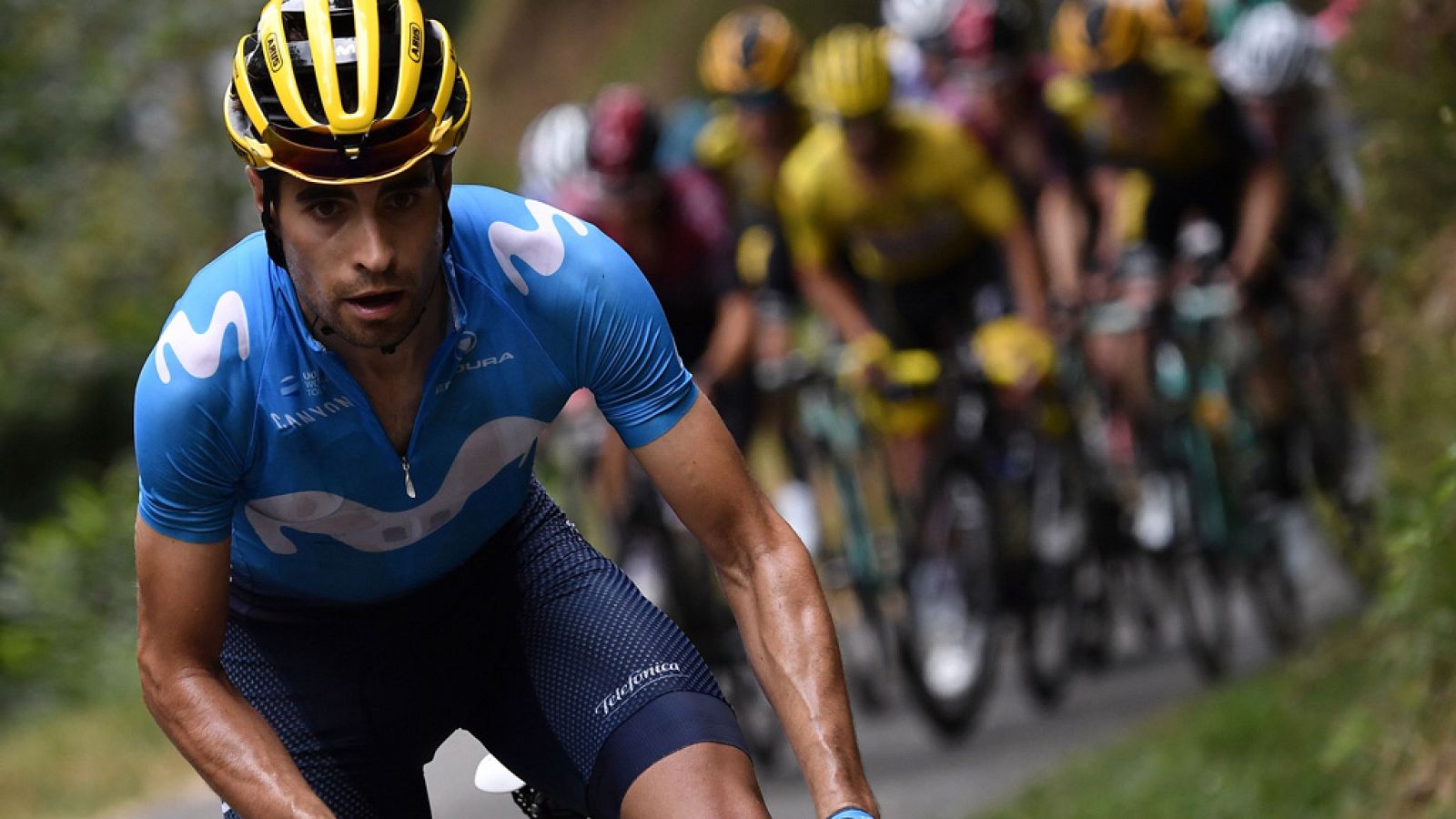 Mikel Landa se conjura para asaltar el podio de París