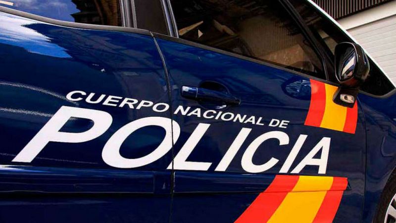 Un hombre mata a su mujer en Terrassa (Barcelona) y se entrega en una comisaría de Policía