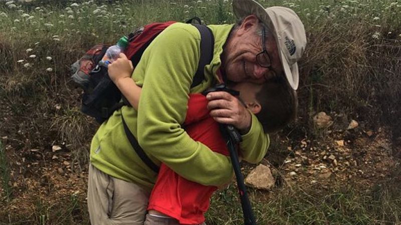 Un abuelo y su nieto arrasan en Instagram con su aventura en el Camino de Santiago