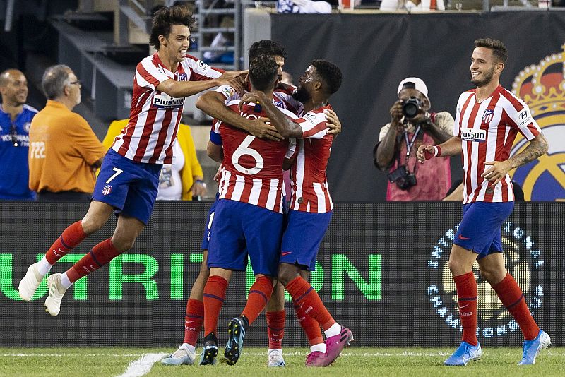 Costa marca cuatro goles y lidera la exhibición del Atlético ante el Real Madrid