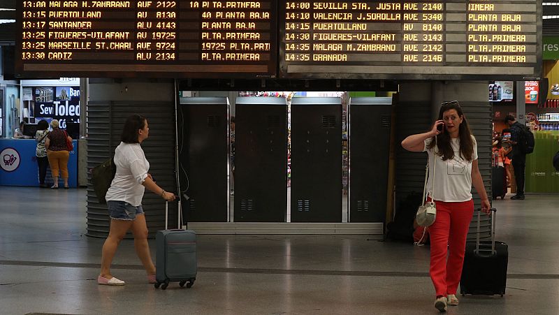La huelga en Renfe obliga a cancelar más de 170 AVE y trenes de Larga y Media Distancia en su primera jornada