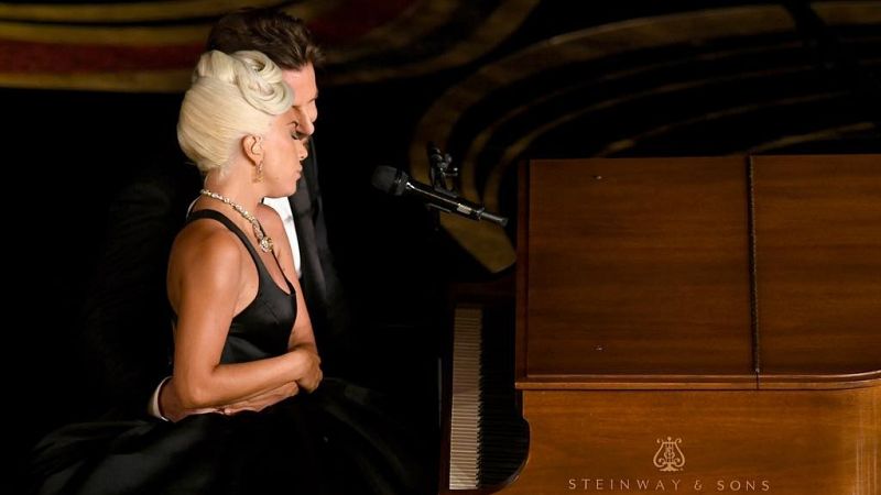 Lady Gaga tiene nuevo novio ¡y no es Bradley Cooper!