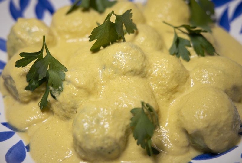 Receta de "alb�ndigas de pescado" de Dani Garc�a