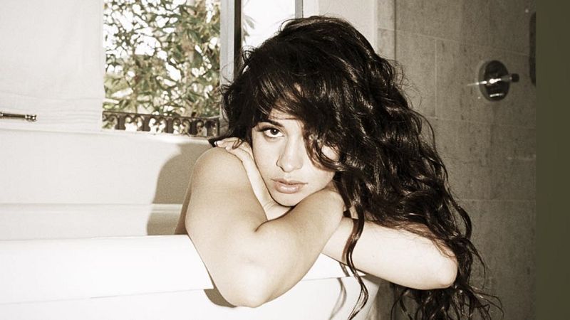 Camila Cabello, Jason Momoa y Cristina Pedroche pasan del "body shaming"