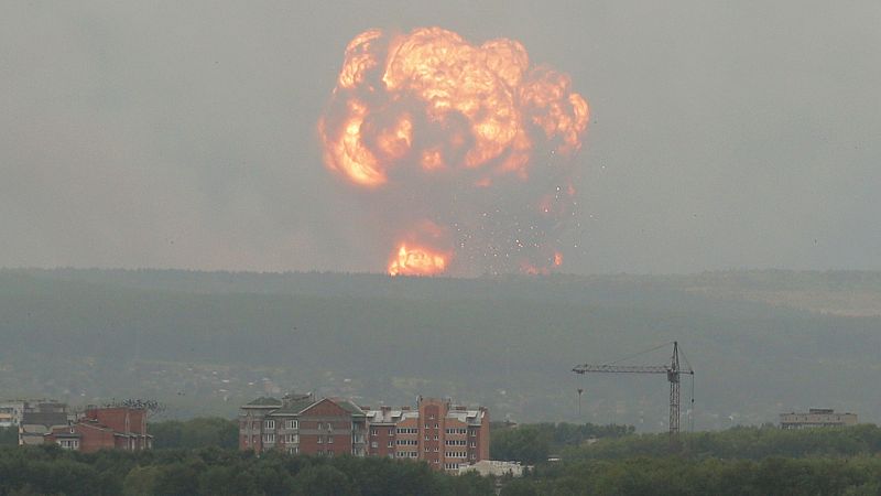 Evacuada una localidad siberiana tras nuevas explosiones en un arsenal ruso
