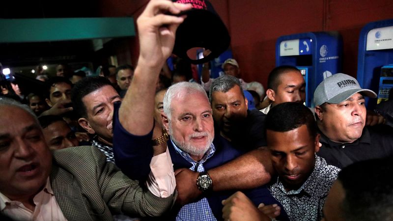 Un tribunal de Panamá declara "no culpable" al expresidente Ricardo Martinelli  y ordena su liberación