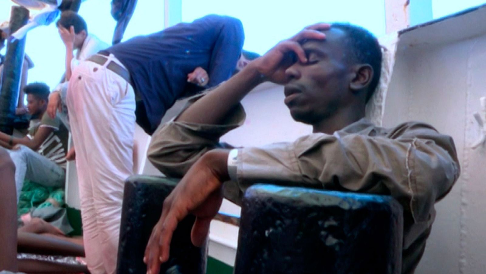 Una avería complica el suministro de agua en el Open Arms, que lleva diez días a la deriva