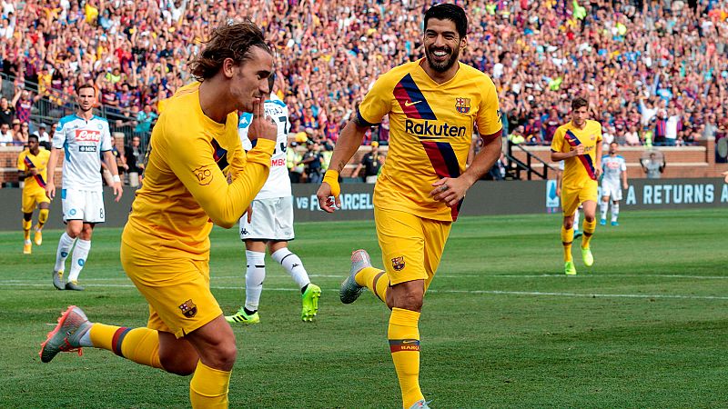 Doblete de Suárez y primer gol de Griezmann en una goleada del Barcelona al Nápoles