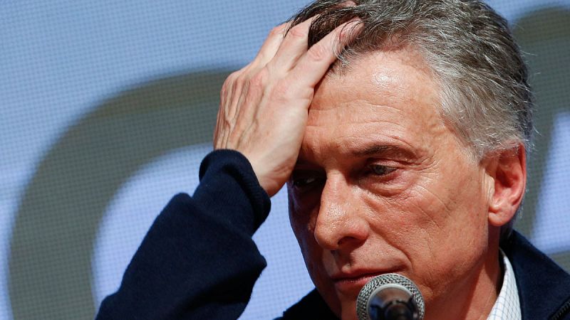 Macri sufre un durísimo revés en las primarias en Argentina ante el candidato de Kirchner