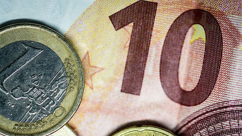 España deja de pagar interés por la deuda a diez años