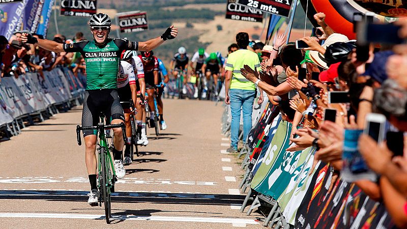 Alexander Aranburu gana en Clunia y se quita la espina del primer día