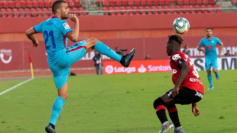 El Mallorca vuelve a Primera con victoria ante el Eibar