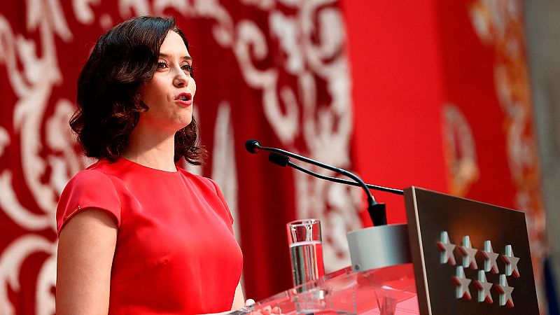 Ayuso toma posesión como presidenta de la Comunidad de Madrid con la "obligación de hacer las cosas bien"