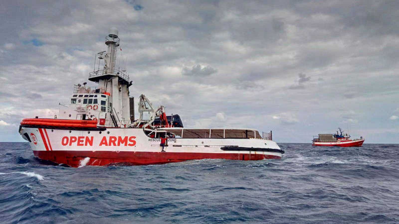 El Gobierno amenaza con sancionar al Open Arms porque no tiene permiso "para rescatar"