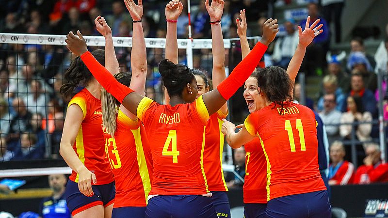 España vuelve a codearse con la élite europea del voleibol