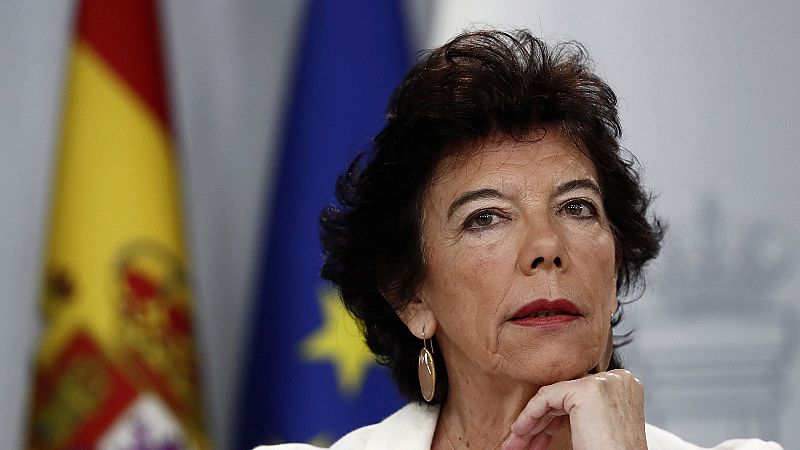 Sánchez apura los plazos para la investidura y retrasa hasta septiembre las reuniones con los líderes políticos