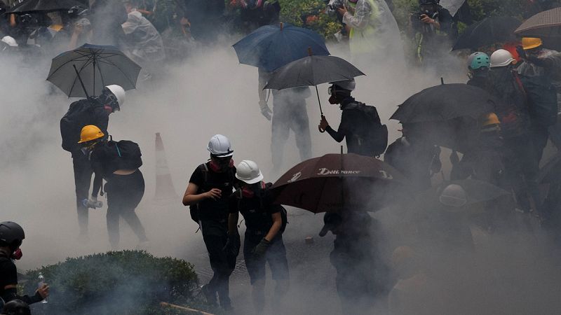 La Policía de Hong Kong usa por primera vez armas de fuego en las manifestaciones prodemocracia