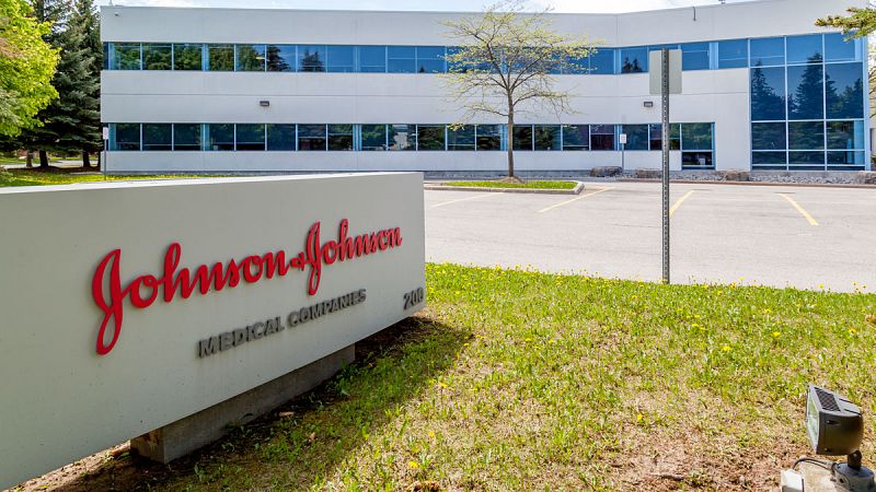 Johnson & Johnson, condenada a pagar más de 500 millones de euros por fomentar el consumo de opiáceos en EE.UU.