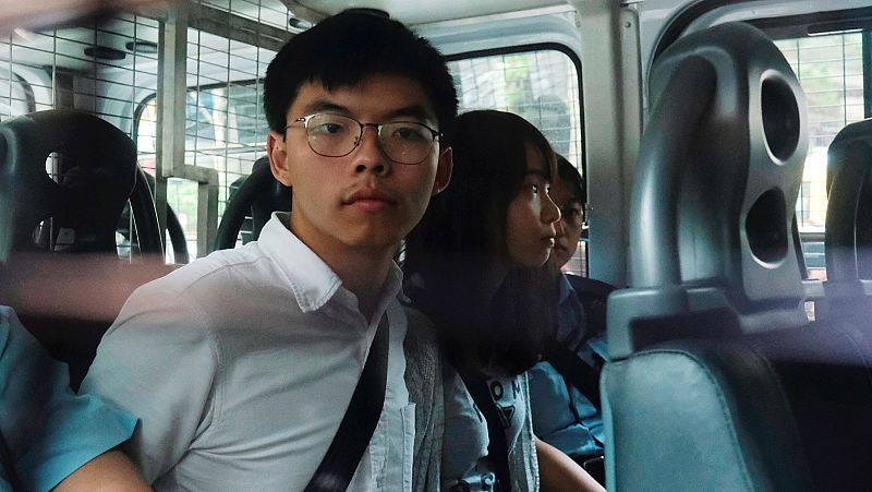 Detienen de nuevo al activista prodemocracia Joshua Wong antes de las protestas del fin de semana en Hong Kong