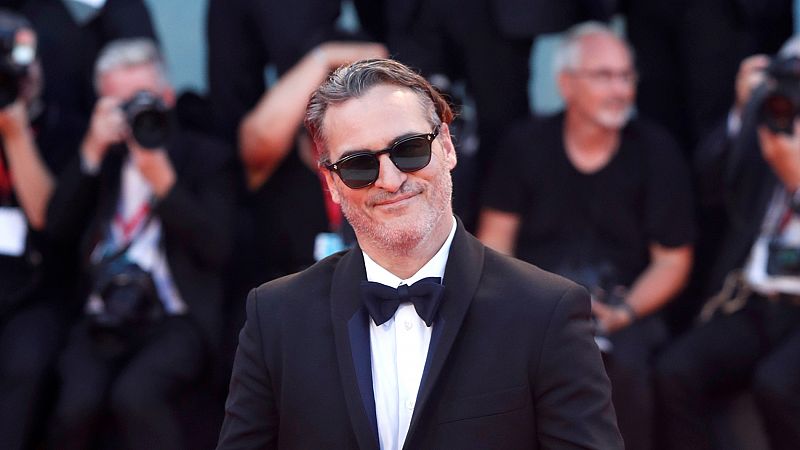 El 'Joker' íntimo de Joaquin Phoenix desata la locura en el Festival de Cine de Venecia