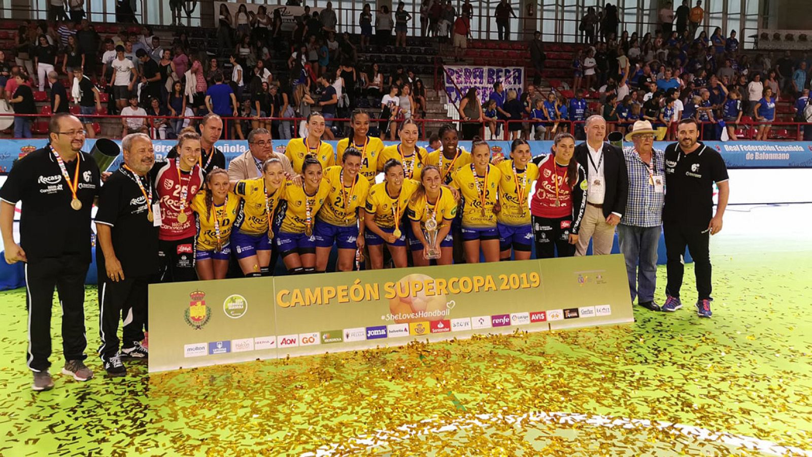 Rocasa Gran Canaria se proclama campeón de la Supercopa femenina de balonmano - Balonmano | Ver