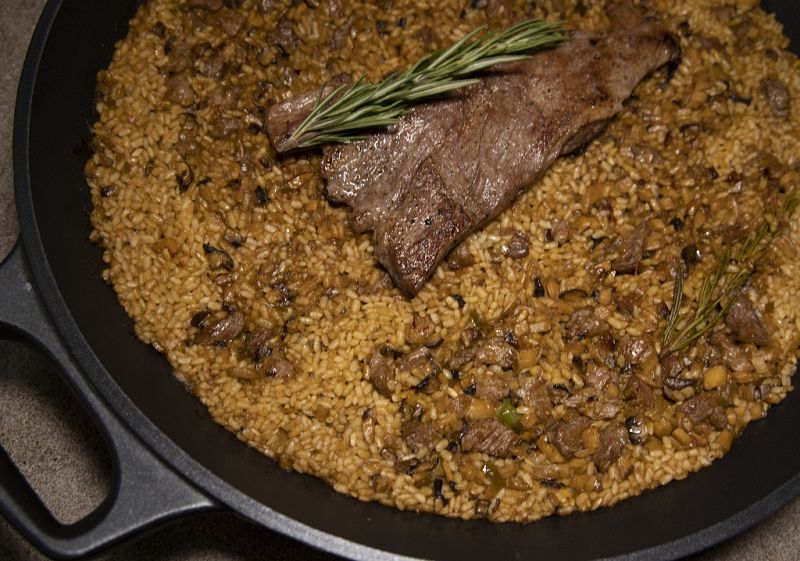 Receta de "arroz con pluma ib�rica y setas" de Dani Garc�a