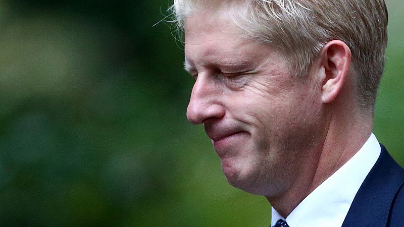 El hermano de Boris Johnson dimite del gobierno por la contradicción entre la lealtad familiar y el "interés nacional"
