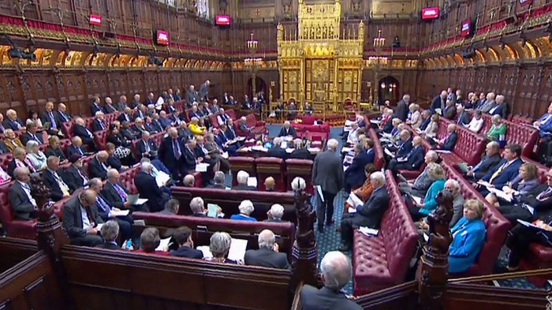 La oposición en el Parlamento británico bloquea el intento de Boris Johnson de convocar elecciones en octubre