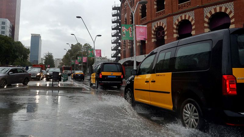 Alerta en 27 provincias por lluvias, tormentas y fuertes vientos
